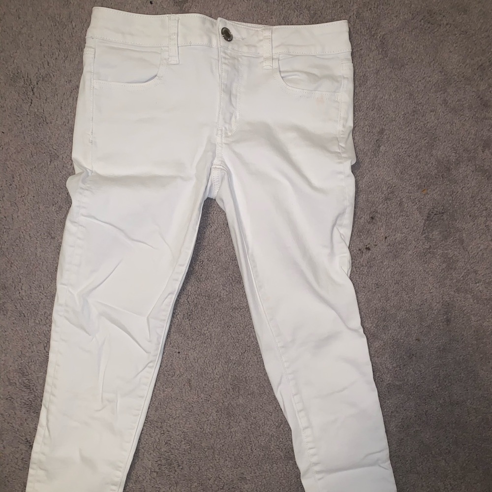White American Eagle super skinny jeans